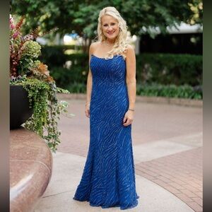 Gorgeous Fouy/Chov gown. Worn once to daughter’s wedding.